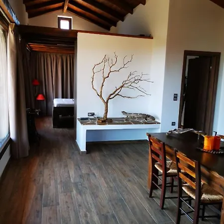 Casa Romantica Hébergement de vacances Petriaí